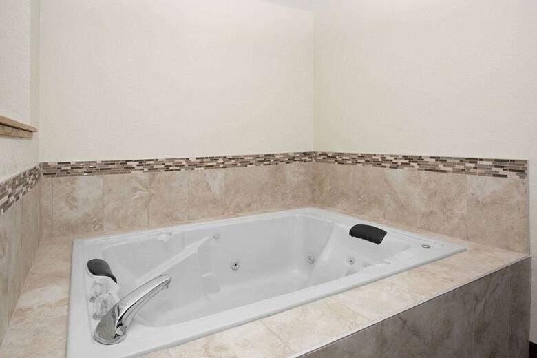Hotel Rodeway Inn Mount Pleasant
