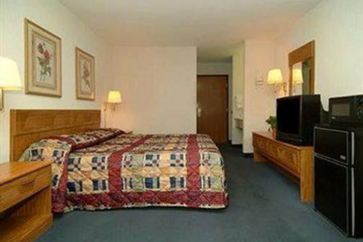 Hotel Rodeway Inn Mount Pleasant