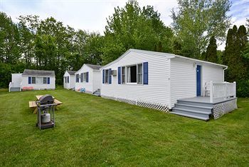 Motel Americas Best Value Inn & Cottages