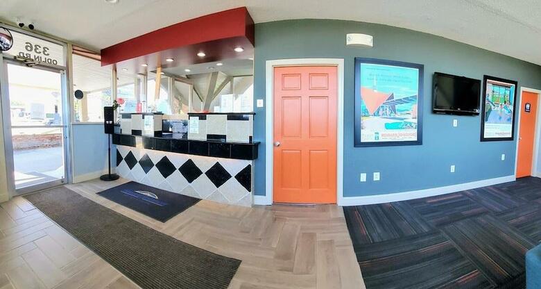 Hotel Howard Johnson Inn - Bangor