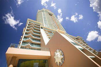 Hotel Mantra Crown Towers