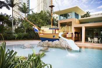 Hotel Mantra Crown Towers