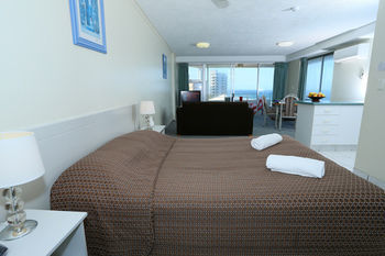 Hotel Breakfree Equinox Resort