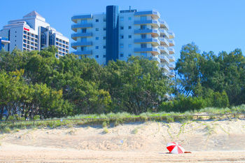 Hotel Breakfree Equinox Resort