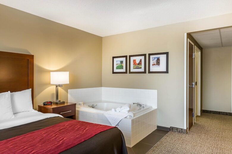 Hotel Comfort Inn