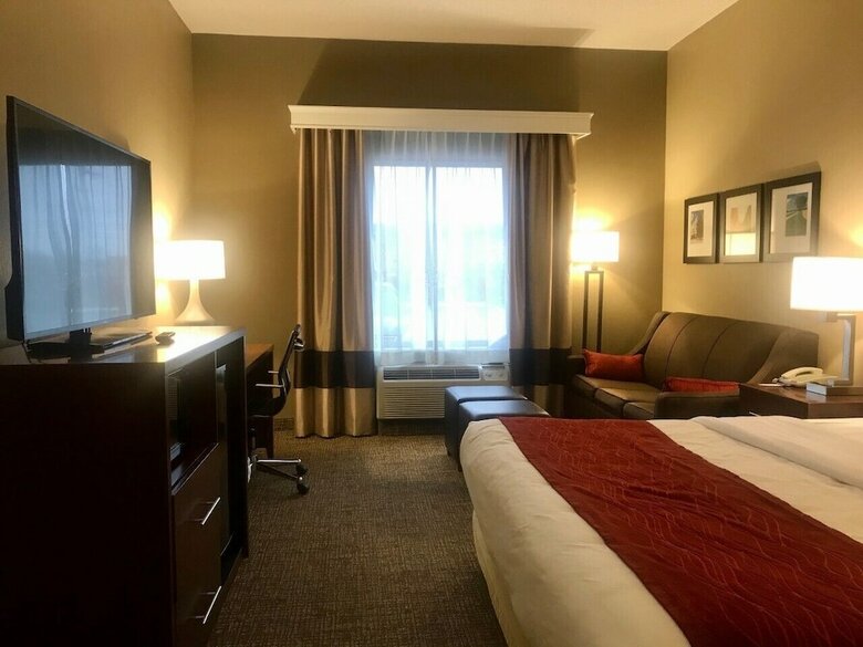 Hotel Comfort Inn