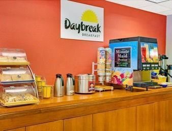 Hotel Days Inn And Suites