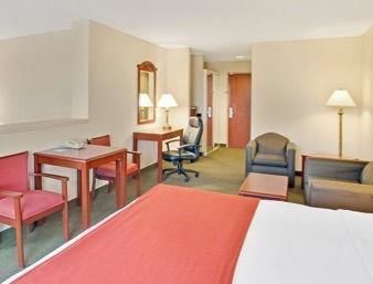 Hotel Days Inn And Suites