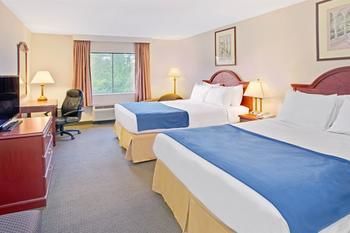 Hotel Days Inn And Suites