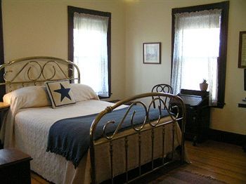 Bed & Breakfast The Inn At The Oaks