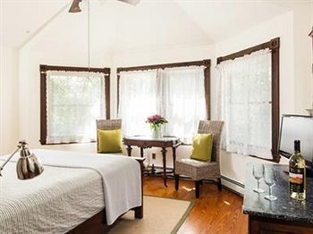 Bed & Breakfast The Inn At The Oaks