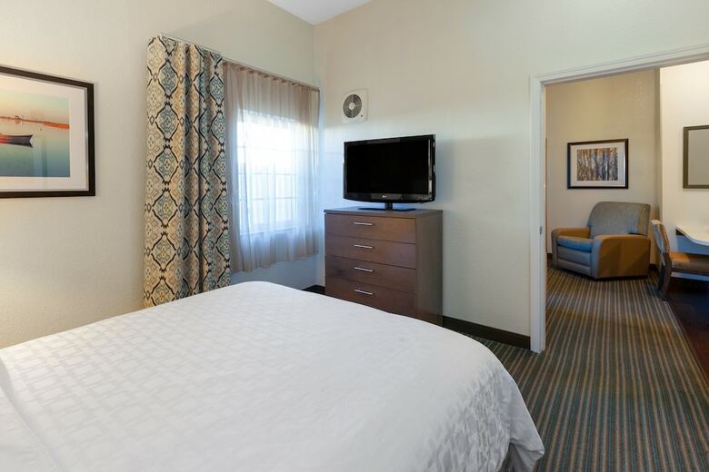 Hotel Candlewood Suites West Springfield
