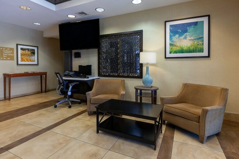 Hotel Candlewood Suites West Springfield