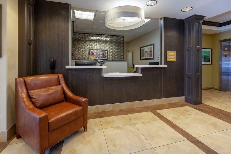 Hotel Candlewood Suites West Springfield