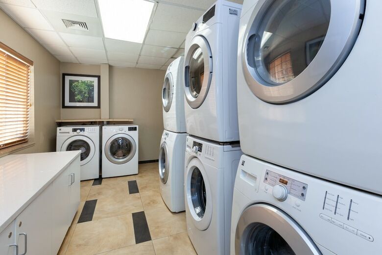 Hotel Candlewood Suites West Springfield