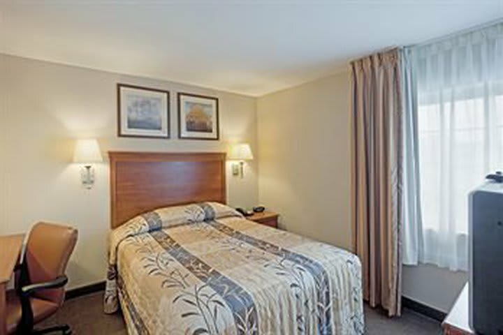 Hotel Candlewood Suites West Springfield