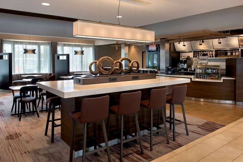 Hotel Courtyard By Marriott Milford