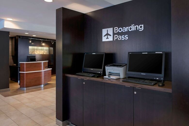 Hotel Courtyard By Marriott Milford