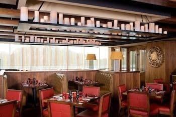 Hotel Indigo Boston - Newton Riverside