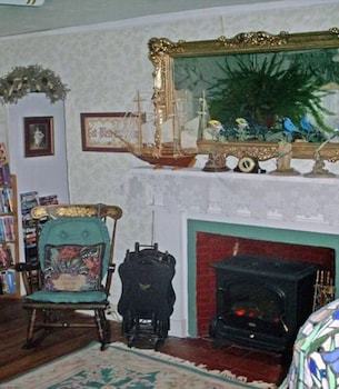 Bed & Breakfast Nichols Guest House B & B