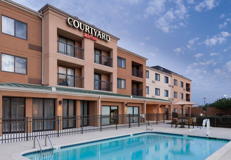 Hotel Courtyard By Marriott Hattiesburg