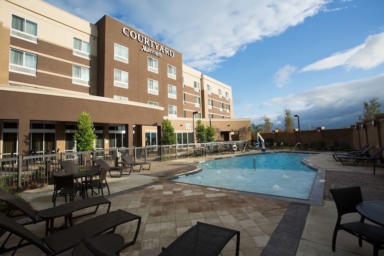 Hotel Courtyard Starkville Msu At The Mill Conference Center