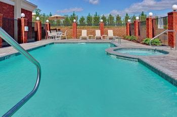 Hotel Holiday Inn Express Mccomb
