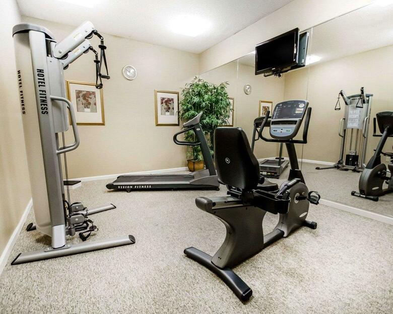 Hotel Comfort Inn & Suites
