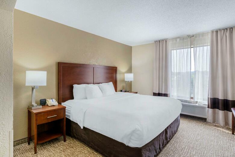 Hotel Comfort Inn & Suites