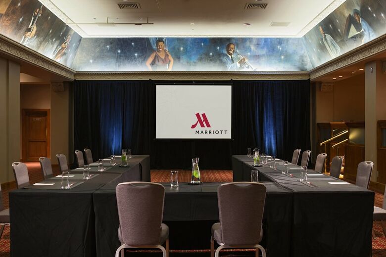 Hotel Kansas City Marriott Downtown