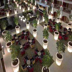 Hotelumiere Suites And Casino