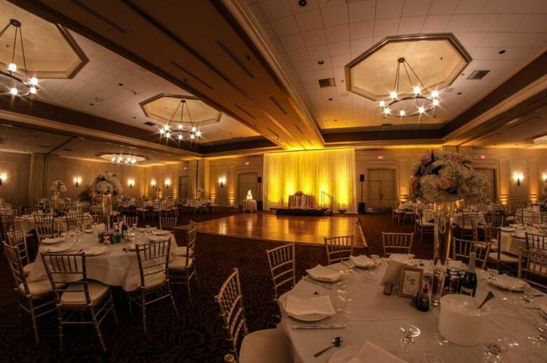Adam�s Mark Hotel & Conference Center