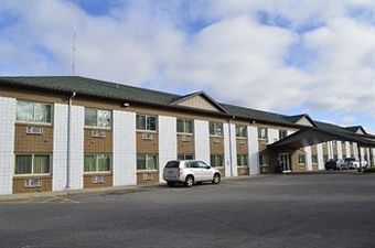 Hotel Grand Inn Moorhead