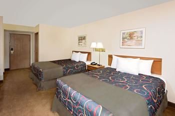 Hotel Days Inn Boonville