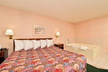 Hotel Americas Best Value Inn - Ozark
