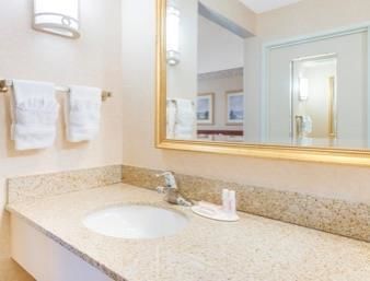 Hotel Baymont Inn & Suites Ft. Leonard/st. Robert