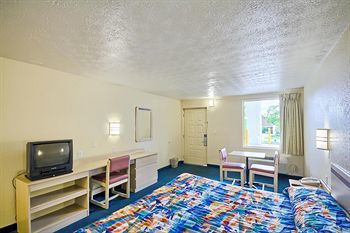 Motel 6 Lexington East