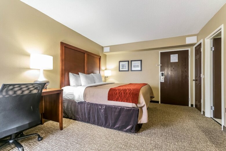 Hotel Comfort Inn & Suites