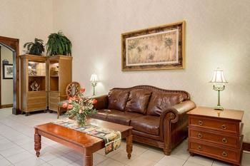 Hotel Days Inn West Liberty