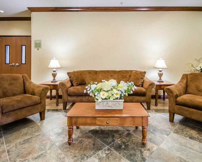 Hotel Comfort Inn & Suites