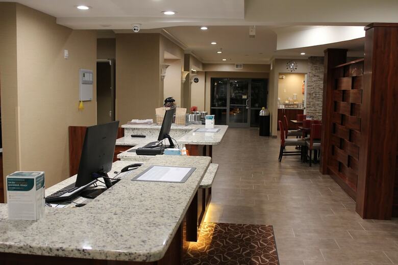 Hotel Comfort Suites