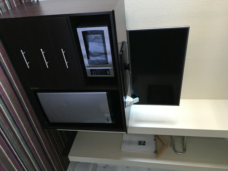 Hotel Quality Inn & Suites