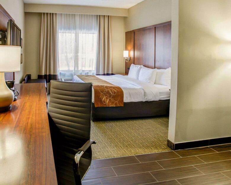 Hotel Comfort Suites