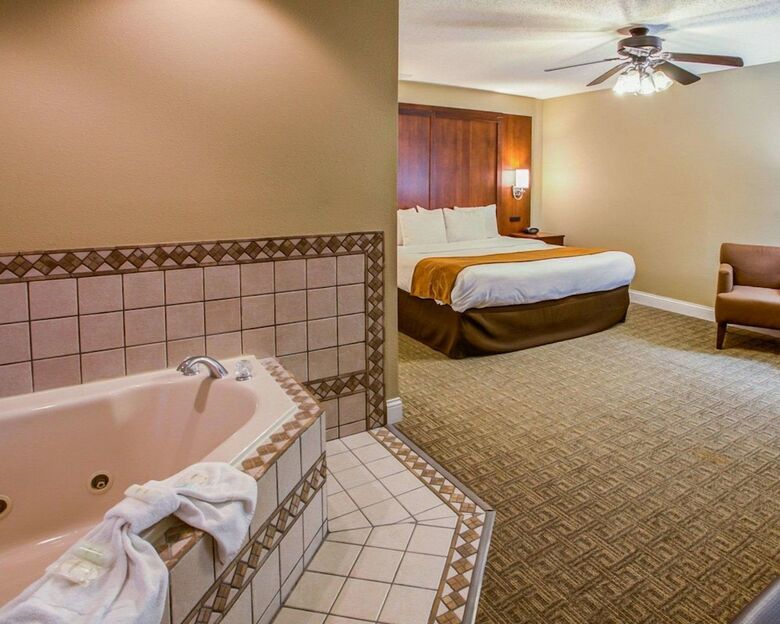 Hotel Comfort Suites