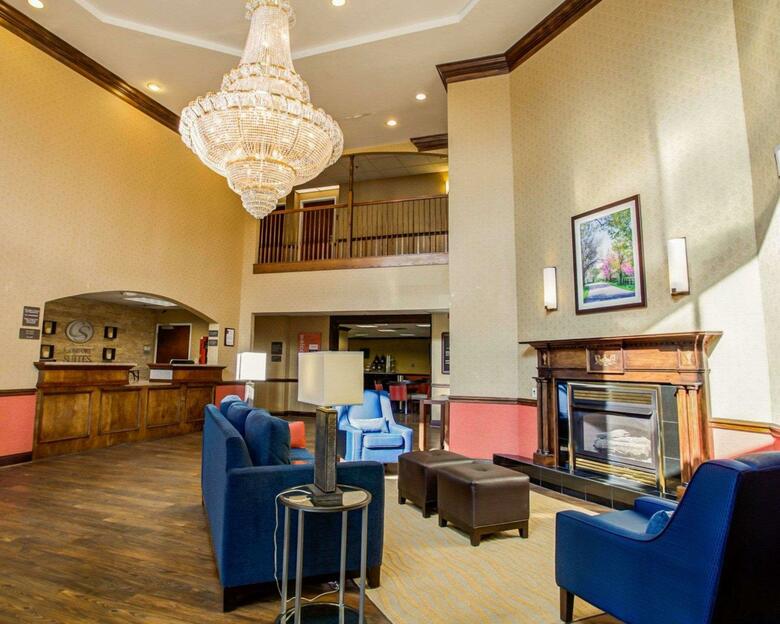 Hotel Comfort Suites