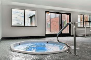 The Copper King Hotel And Convention Center