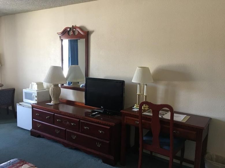 Hotel Hardman House Inn & Suites