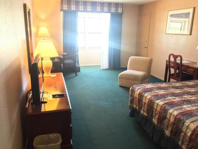 Hotel Hardman House Inn & Suites