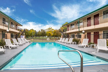 Motel Quality Inn And Suites Minden