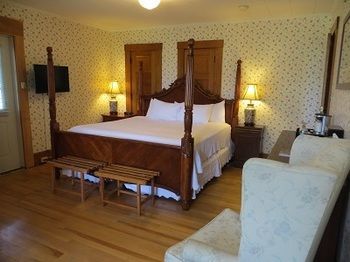 Bed & Breakfast Inn At Sunset Hill